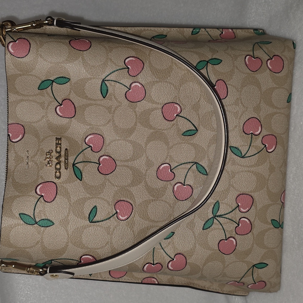 Coach Mollie Bucket Bag Purse in Pink Cherry Print 🌸